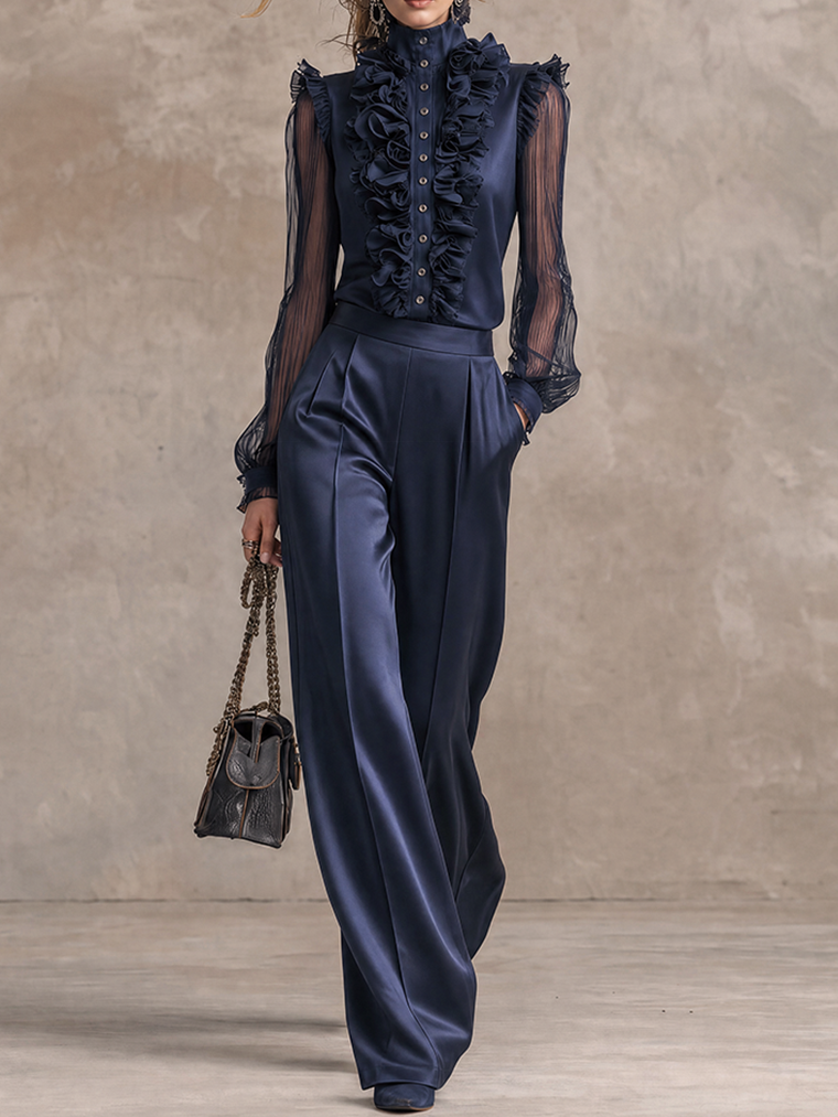Chemise en satin bleu minuit