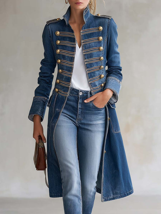 Joséphine | Manteau officier en denim délavé, boutons dorés.