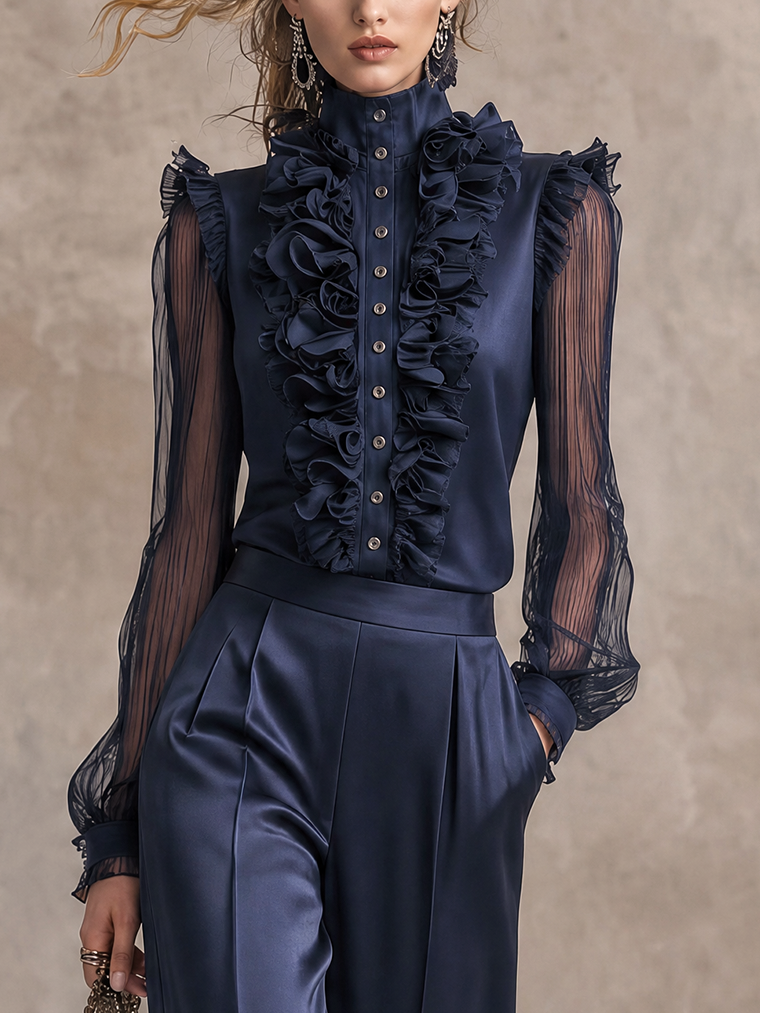 Chemise en satin bleu minuit