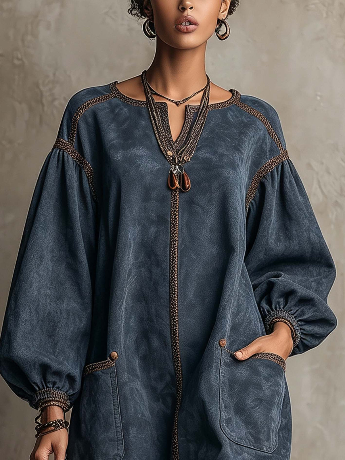 Robe courte en daim bleu poudré