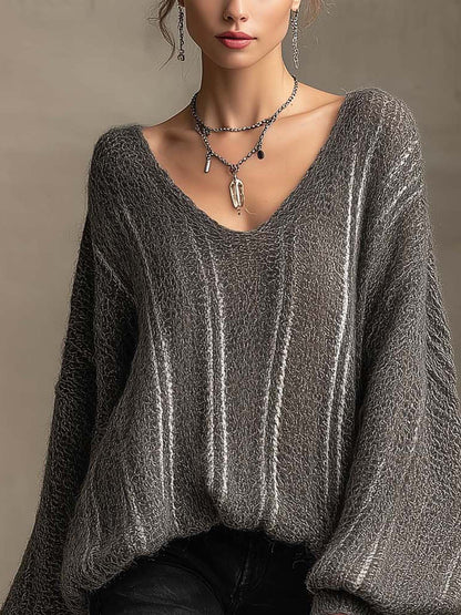 Suéter gris carbón afelpado cuello V