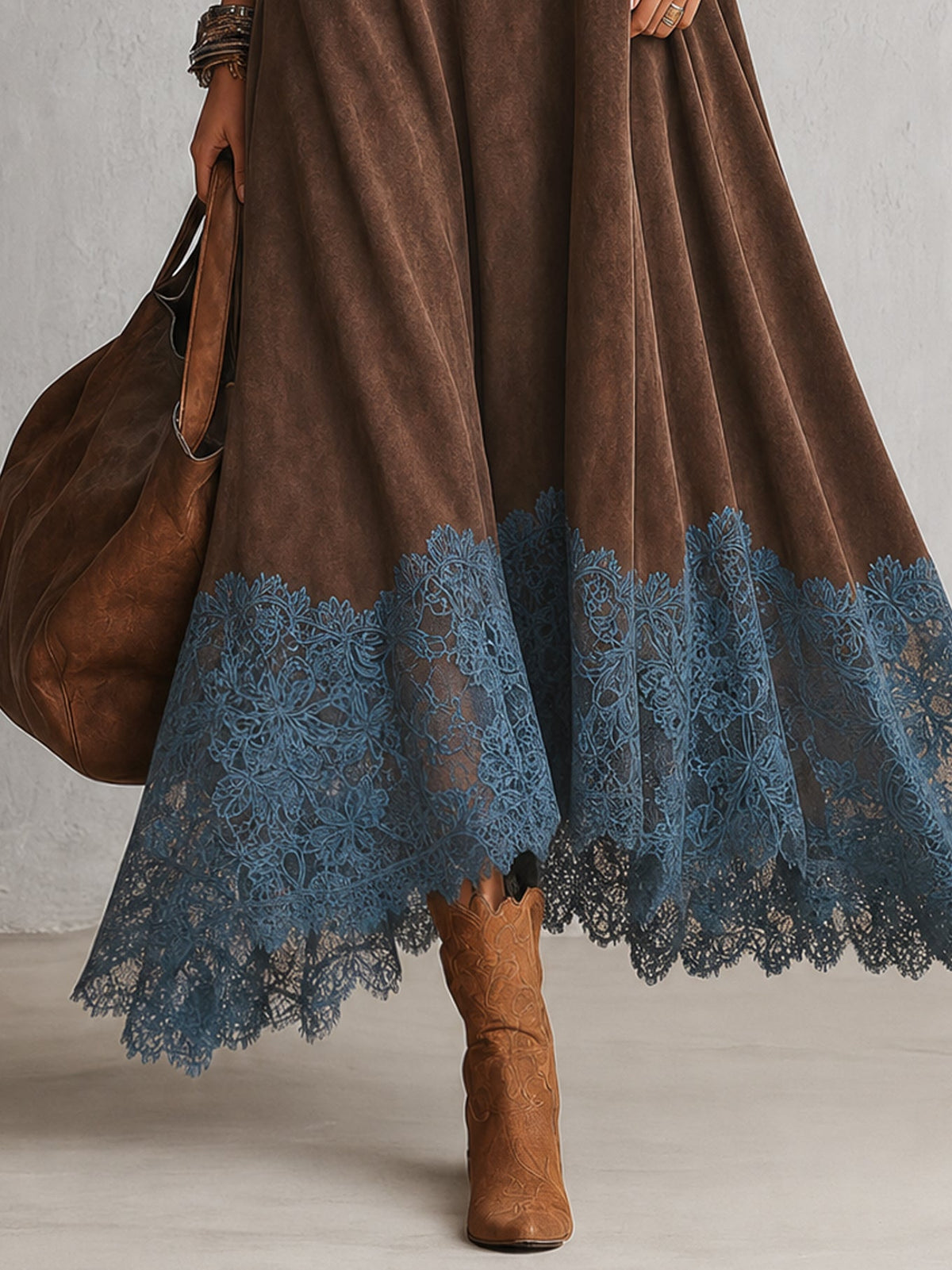 Vestido largo ante marrón con encaje