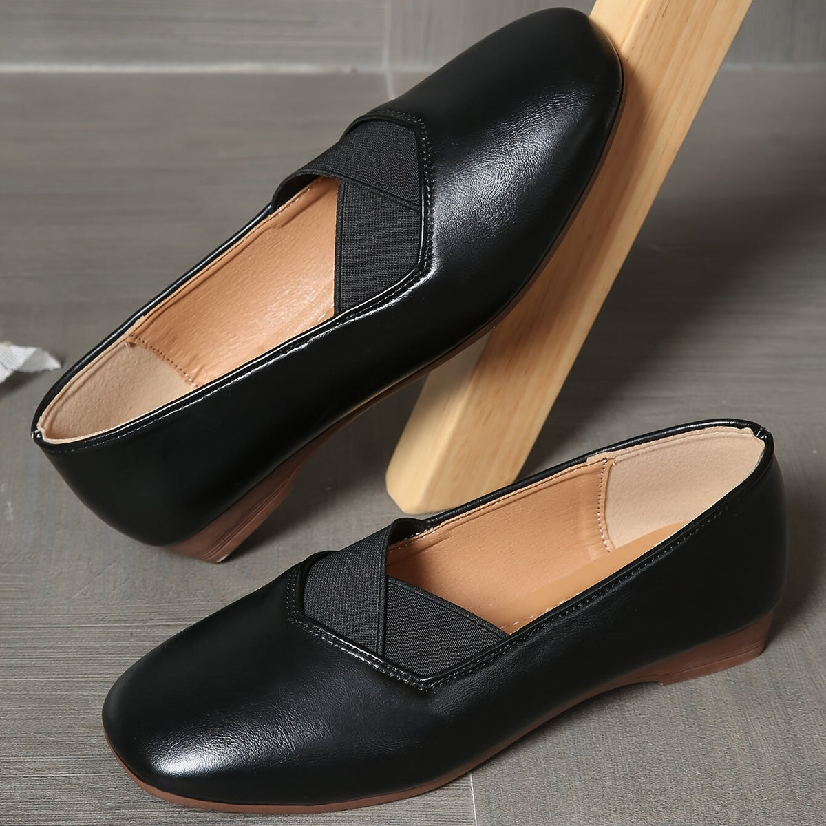Claire | Ballerines à bout carré et brides croisées
