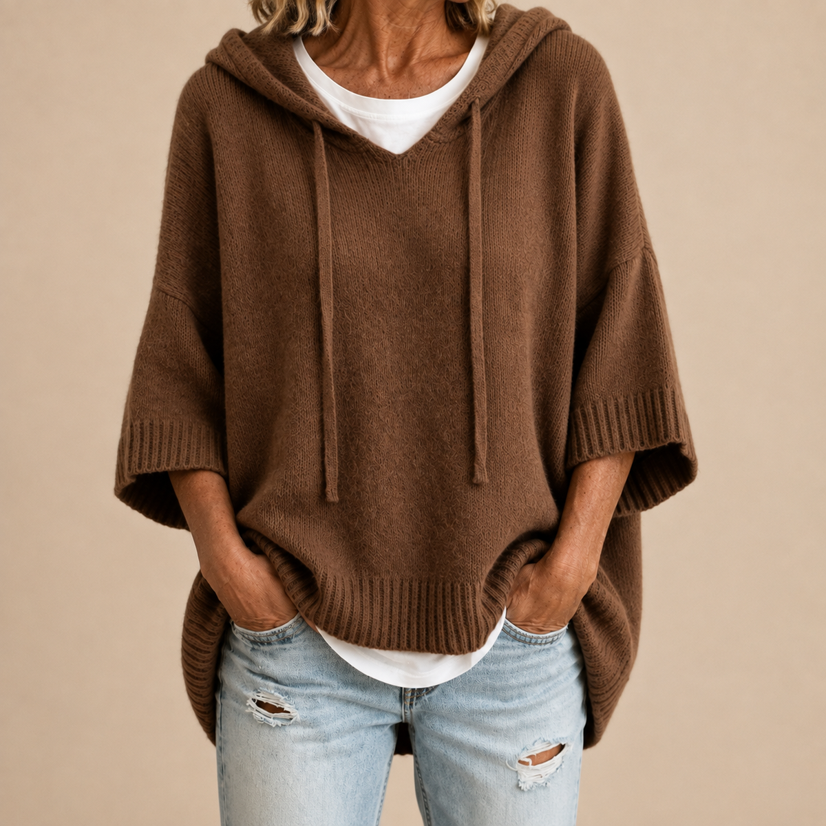Oriana | Poncho en Maille à Capuche et Manches Trois-Quarts